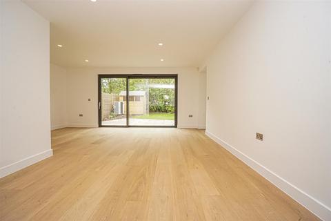 3 bedroom detached house for sale, The Street, Appledore