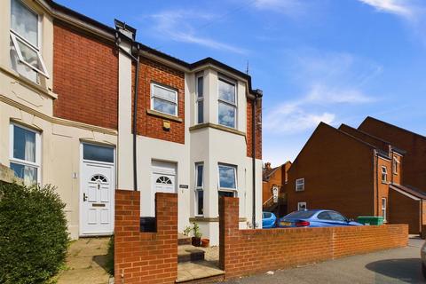 2 bedroom apartment to rent, Trinity Court, Horfield BS7