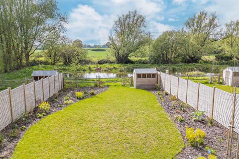 4 bedroom semi-detached house for sale, The Street, Appledore