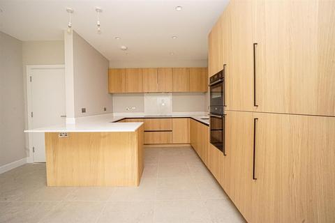 undefined, The Street, Appledore