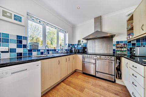 48 Chesham Road, Penge, London, SE20 7RJ