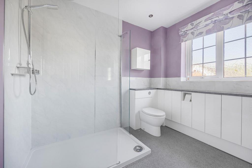 En suite 2.JPG