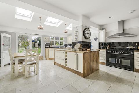 4 bedroom semi-detached house for sale, Norreys Road, Cumnor, OX2