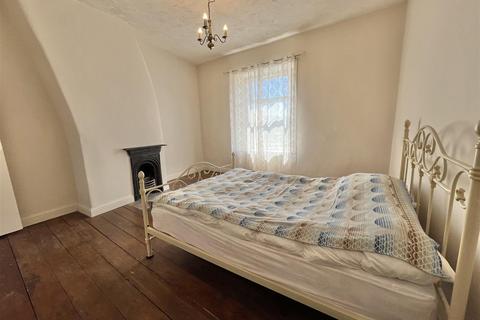 2 bedroom terraced house for sale, Old Hall Square, Hadfield, Glossop