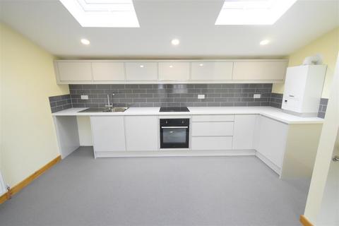 1 bedroom end of terrace house to rent, Seymour Road, Staple Hill, Bristol