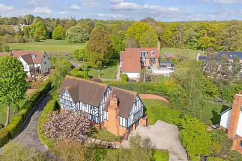 15 Hereward Mount, Stock, Ingatestone, CM4 9PS