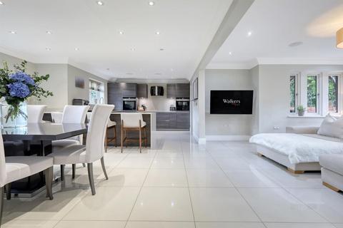 15 Hereward Mount, Stock, Ingatestone, CM4 9PS