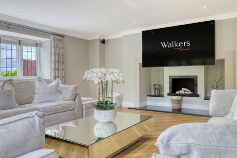 15 Hereward Mount, Stock, Ingatestone, CM4 9PS