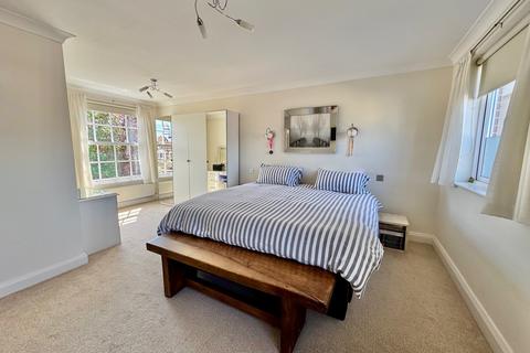 undefined, Exmouth EX8