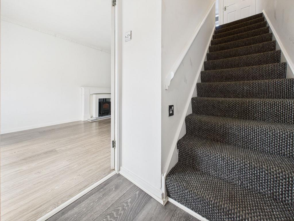 Entrance Porch into Lounge
