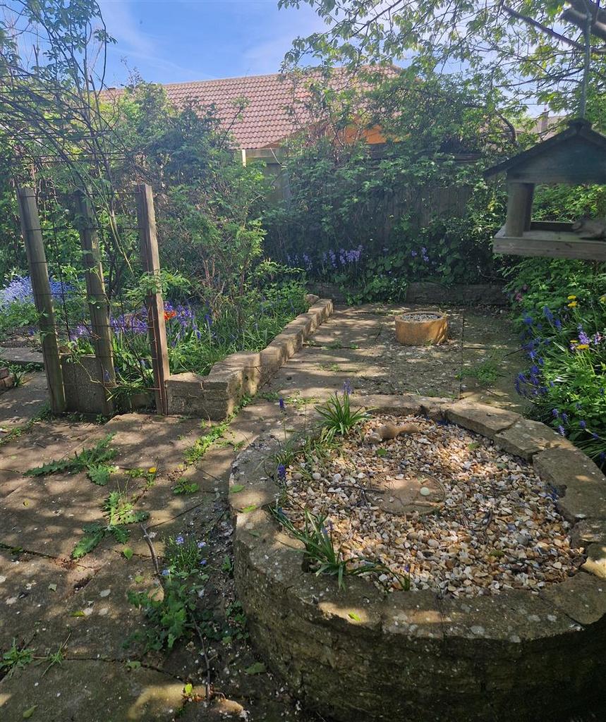 61 The Strand Garden.jpg