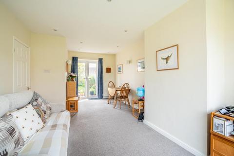 2 bedroom semi-detached bungalow for sale, The Glade, York