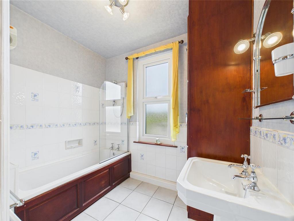 CAM02739 G0-PR0227-STILL025.jpg