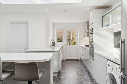 3 bedroom terraced house for sale, Broad Street, Chesham, HP5