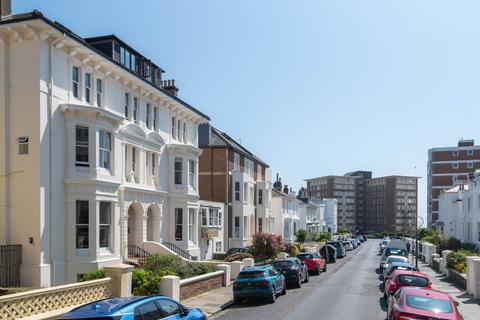 1 bedroom flat to rent, Albany Villas, Hove