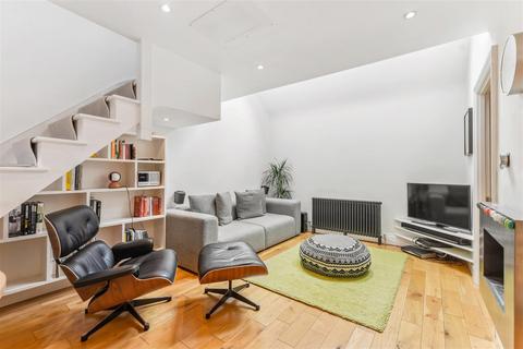 1 bedroom detached house for sale, Sydney Road ¦ London ¦ W13