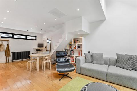 1 bedroom detached house for sale, Sydney Road ¦ London ¦ W13