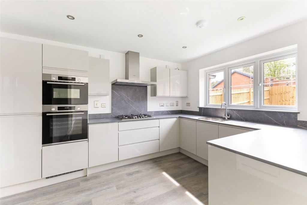 Kitchen/Dining