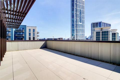 3 bedroom apartment for sale, Highland Street, London, E15