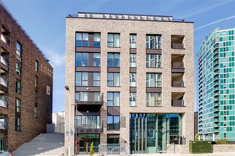 3 bedroom apartment for sale, Highland Street, London, E15
