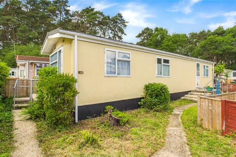 2 bedroom mobile home for sale, Pinelands Mobile Home Park, Padworth Common, Reading, Berkshire, RG7