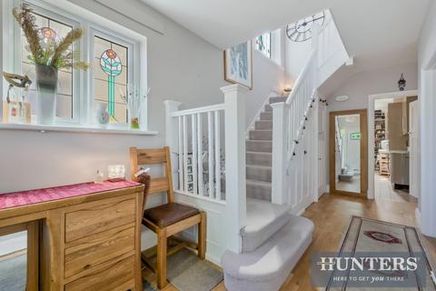 3 bedroom semi-detached house for sale, Great West Road, Isleworth, TW7 4PT