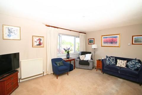 undefined, Robin Hood Close, St. Johns, Woking, GU21 8SS