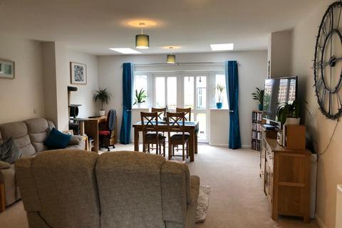 3 bedroom terraced house to rent, Twist way, Slough, Berkshire, SL2