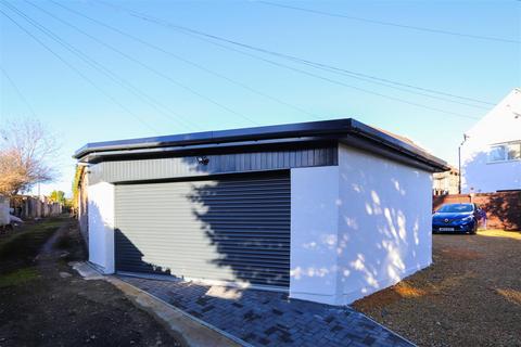 Garage for sale - Kingsland Crescent, Barry