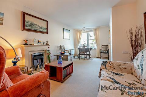 2 bedroom apartment for sale, Imber Court, George Street, Warminster, BA12 8FY