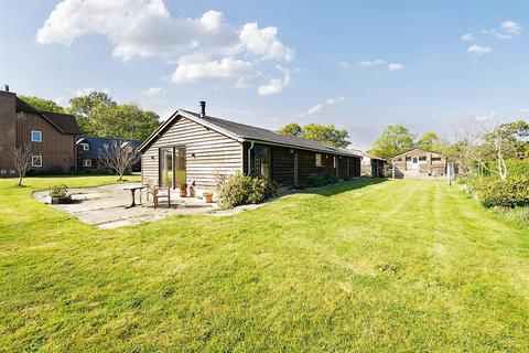 2 bedroom barn conversion to rent, Livers Lane, Salisbury SP5