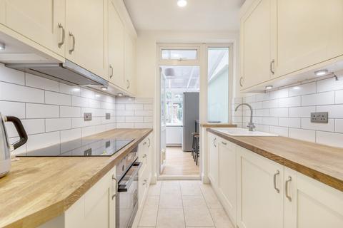 47 Inveresk Gardens, Worcester Park, KT4 7BB