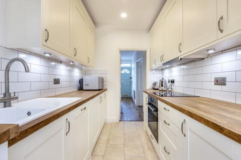 47 Inveresk Gardens, Worcester Park, KT4 7BB