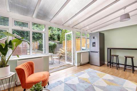 47 Inveresk Gardens, Worcester Park, KT4 7BB