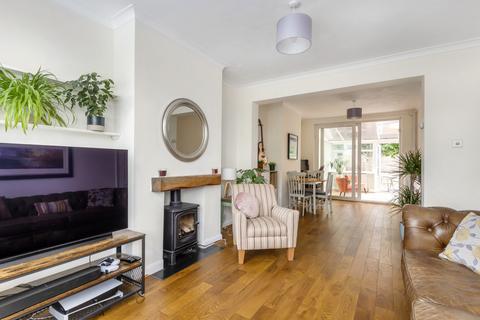 47 Inveresk Gardens, Worcester Park, KT4 7BB