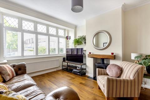 47 Inveresk Gardens, Worcester Park, KT4 7BB