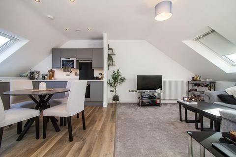 2 bedroom flat for sale, Northumberland Square, North Shields