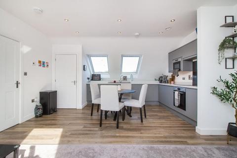 2 bedroom flat for sale, Northumberland Square, North Shields