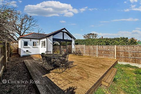 2 bedroom detached bungalow for sale, Locks Ride, ASCOT