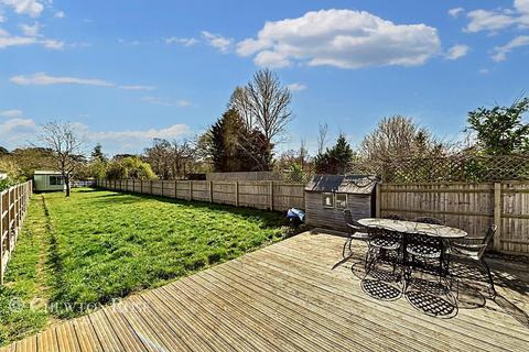 2 bedroom detached bungalow for sale, Locks Ride, ASCOT