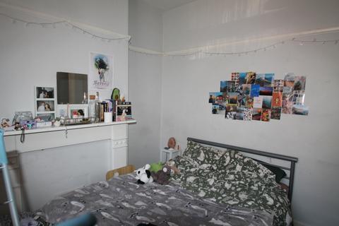 3 bedroom terraced house to rent, 8 Watkin Street, Nottingham
