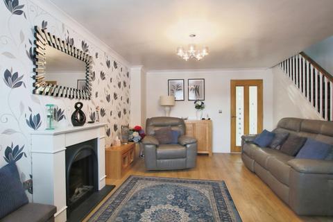 3 bedroom semi-detached house for sale, Acasta Way, Hull, HU9 5SE