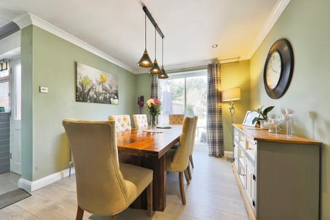 3 bedroom semi-detached house for sale, Kingston Road, Willerby, Hull, HU10 6PX