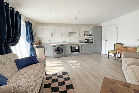 2 bedroom flat for sale, Langney Road, Eastbourne, BN22 8AG