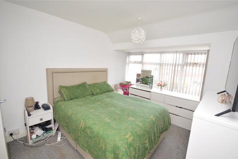 19 Waincliffe Drive, Leeds, LS11 8ET