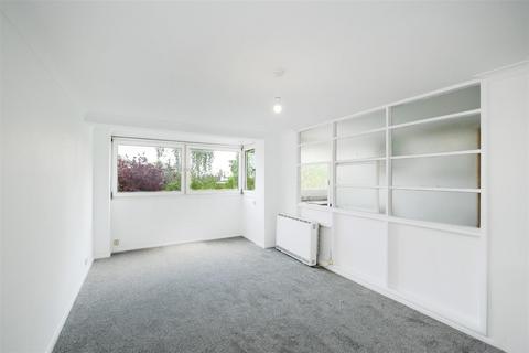 2 bedroom house for sale, Aston Court, Broomhill Road, Woodford Green