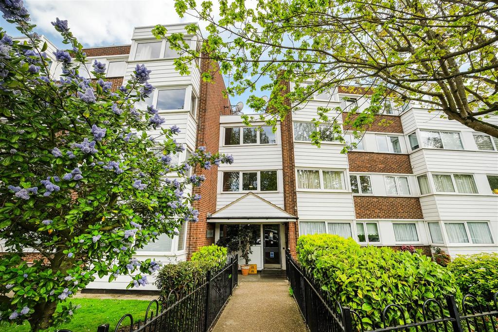 22 Aston court-17.jpg