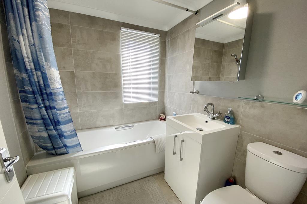 80pine bath (Copy)