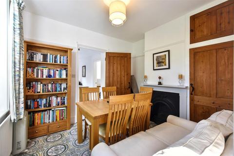 3 bedroom semi-detached house to rent, Station Road, Aylesford