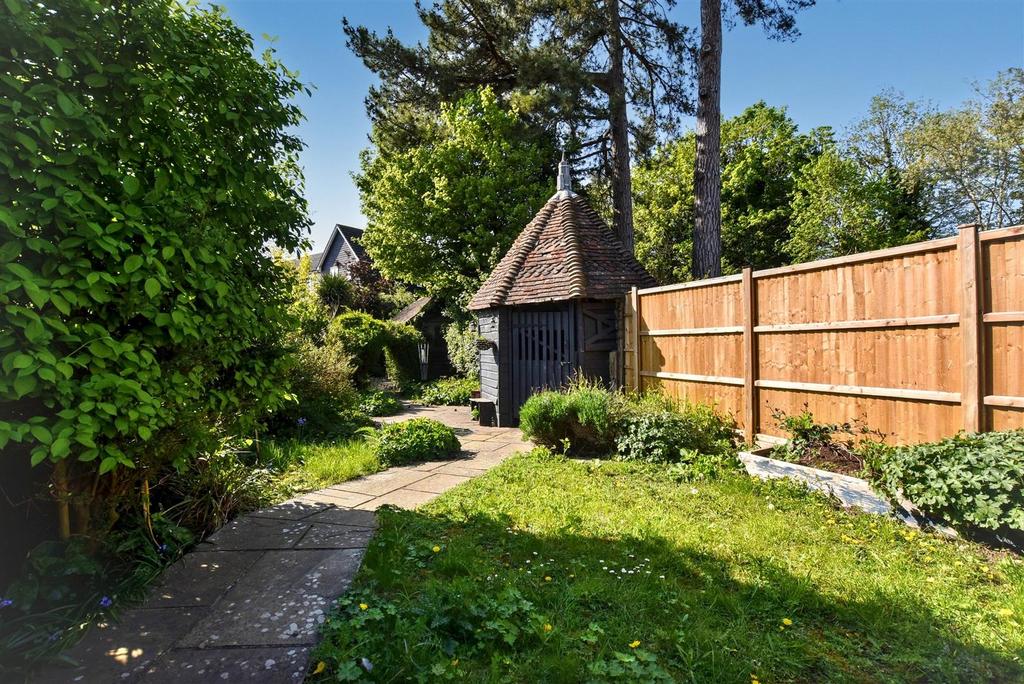 .Rear Garden.JPG
